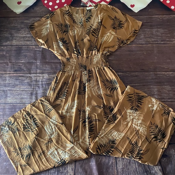 Rusty Leaf Romper - Picture 9 of 11